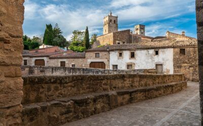 Escapa a Trujillo desde La Aldea del Obispo.